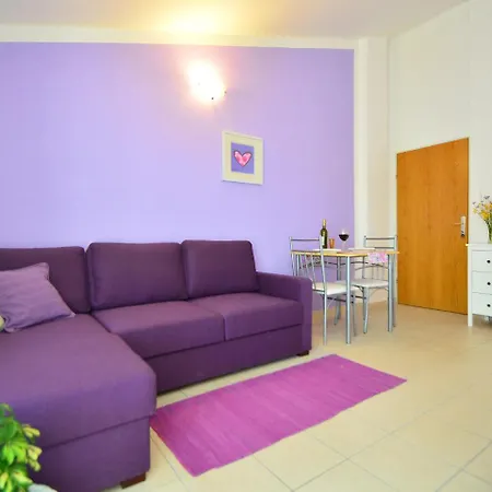 Karlo.4 Apartamento Tribalj
