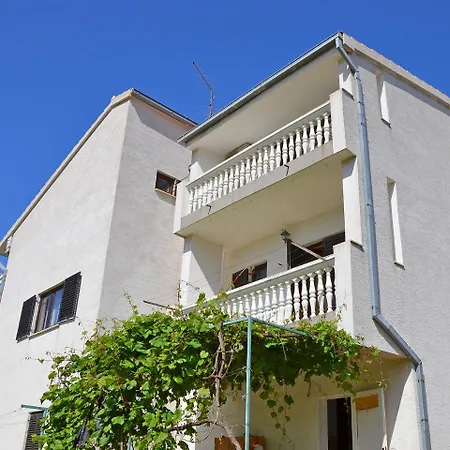 Apartamento Karlo.4 Tribalj