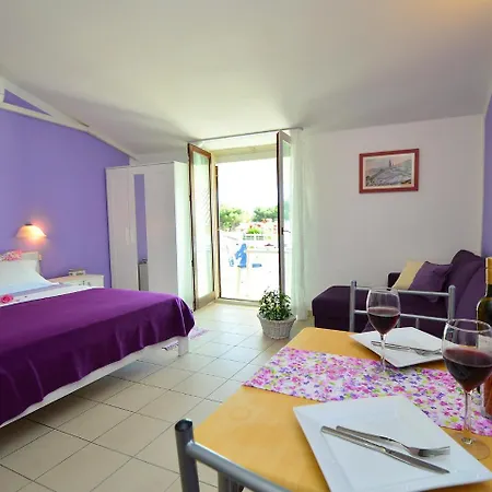 Apartamento Karlo.4 Tribalj